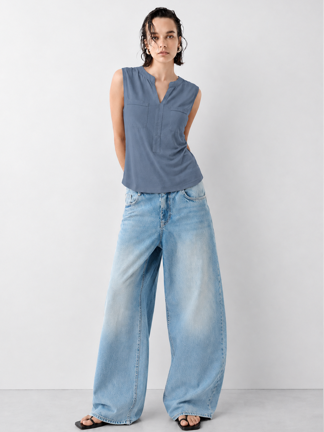 Brume * Split Neck Dual Pocket Sleeveless Top