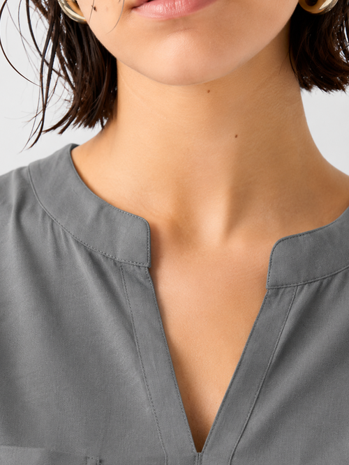 Brume * Split Neck Dual Pocket Sleeveless Top
