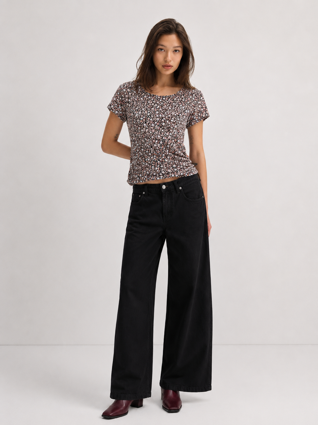 Ditsy Floral Scoop Neck Fitted Top