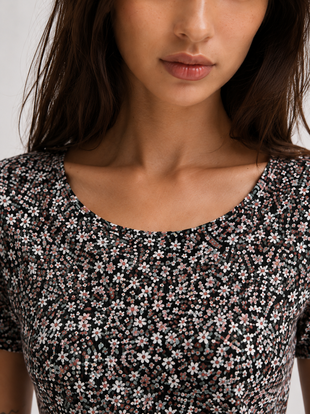 Ditsy Floral Scoop Neck Fitted Top